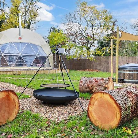 牛津 Luxury Dome With Private Wood-Fired Hot Tub酒店 外观 照片